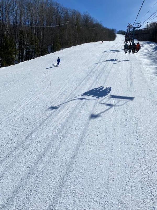 Centre de ski Le Relais - On fait de beaux virages, ça mord partout !