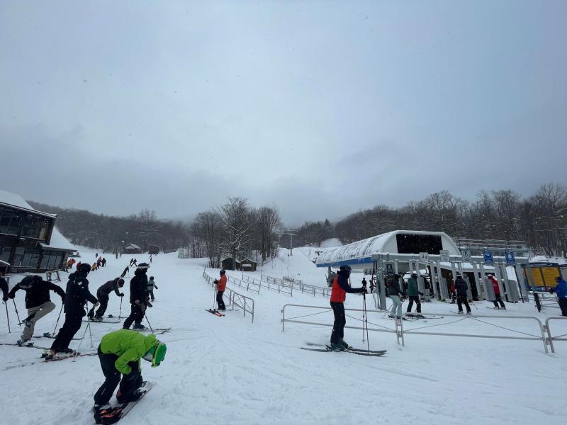 Mont Orford - Sommet enneigé et neige parfaite