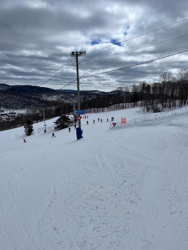 Station Stoneham - Belle journée de glisse et  beau printemps.